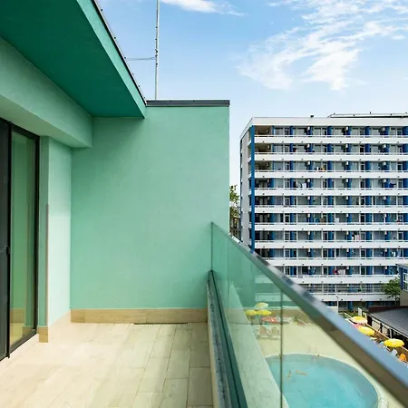 Zip Aparthotel Mamaia