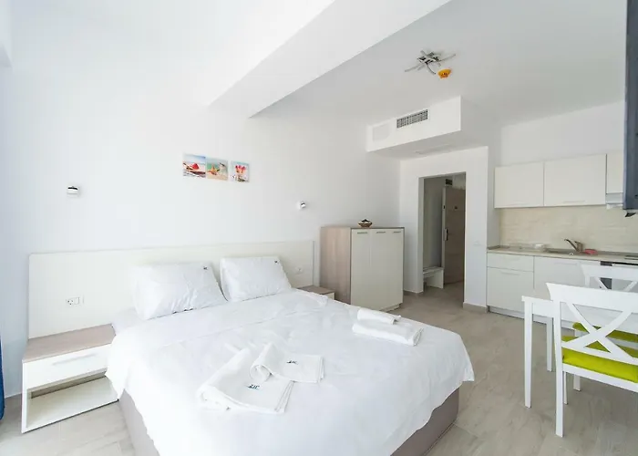 Zip Aparthotel Mamaia