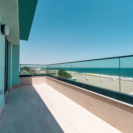 Zip Mamaia