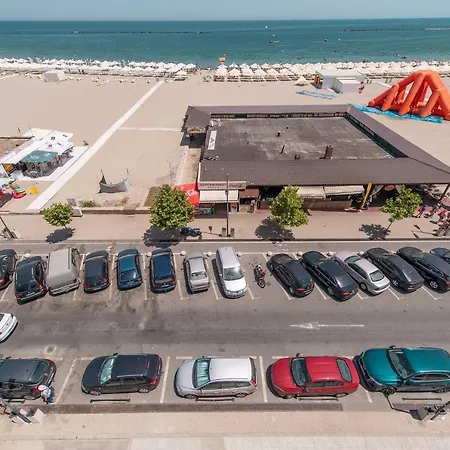 Zip מלון דירות